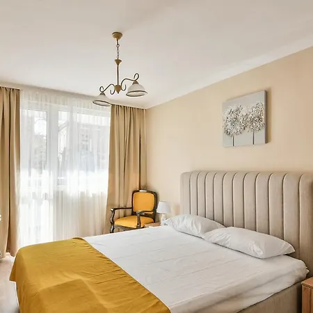 Location Flats In Apartamento *